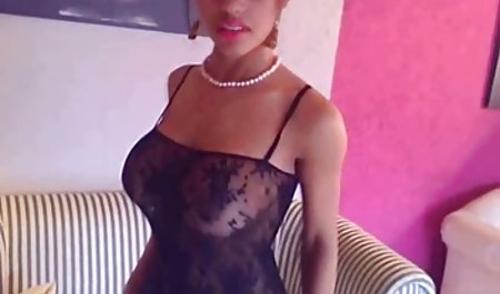HOT bokep inggris xxx PASANGAN MILF KAMERA