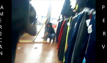 Xiang video sex sama tante berpose