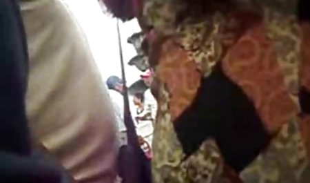 London dan Natalie Norton mengisap bokep semi xxx cock